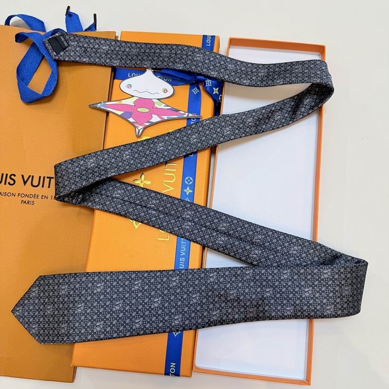 LV Tie hm (16)