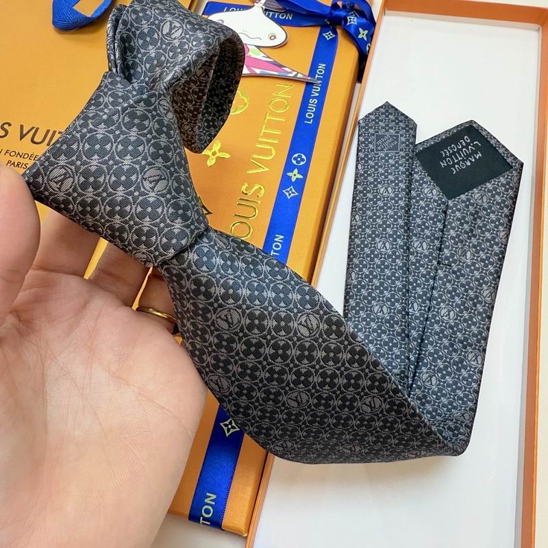 LV Tie hm (17)