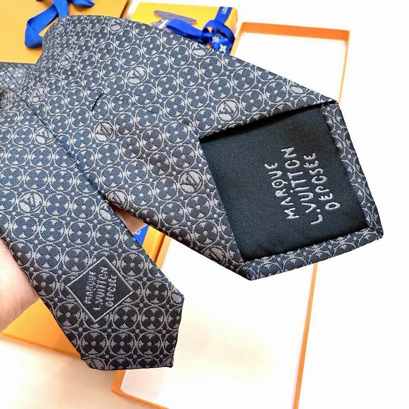 LV Tie hm (18)