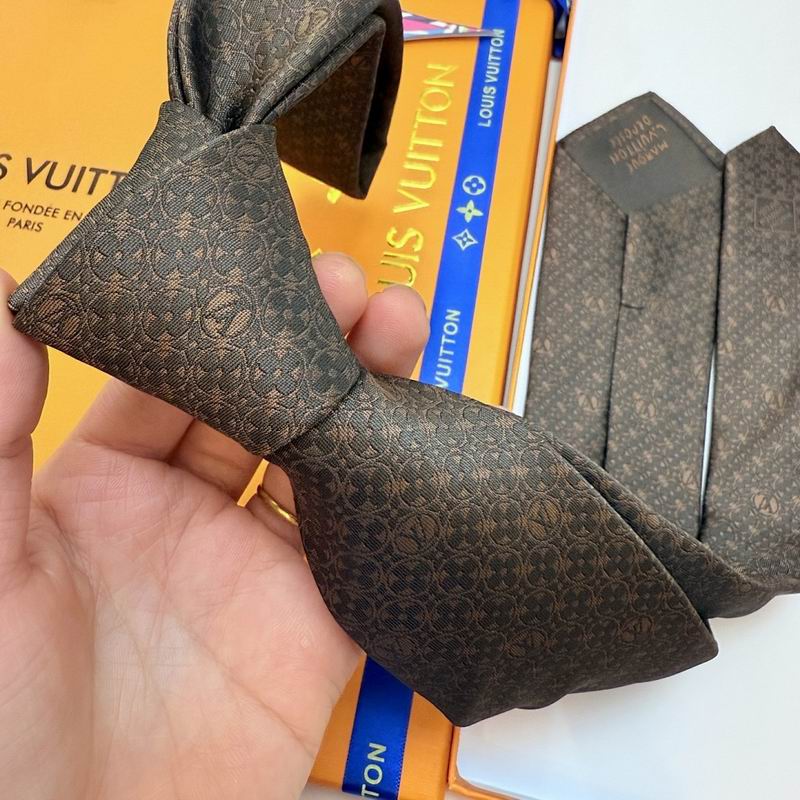 LV Tie hm (34)