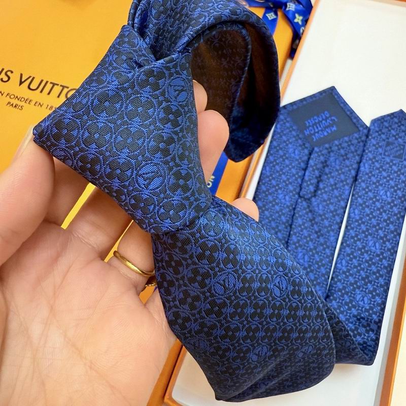 LV Tie hm (42)