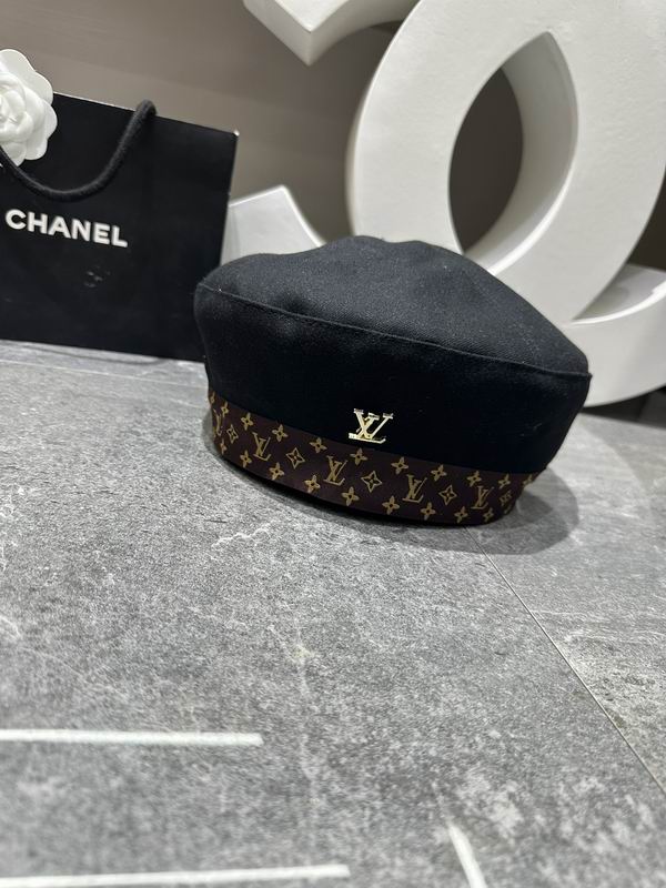 LV beret dx (169)