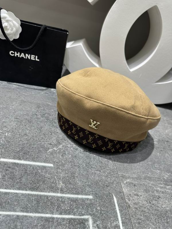 LV beret dx (173)
