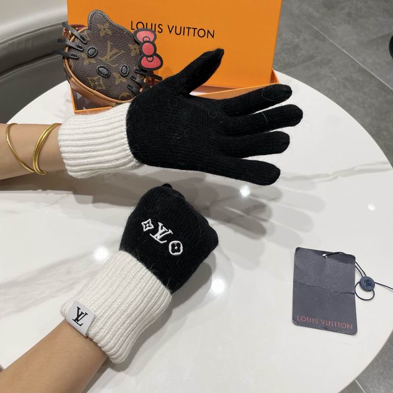 LV gloves (2)