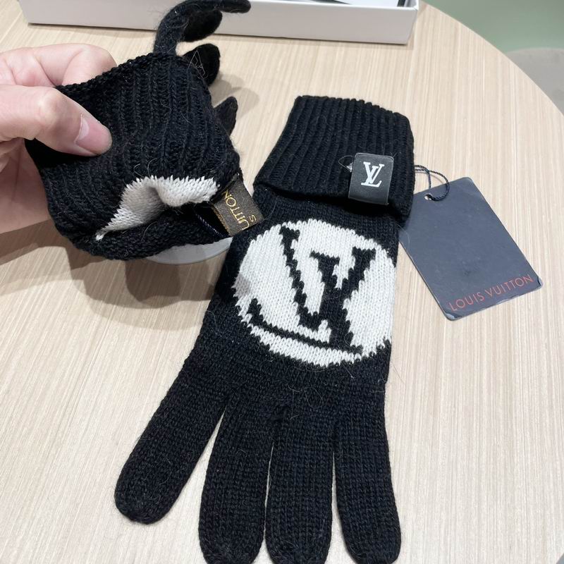 LV gloves 19 (16)