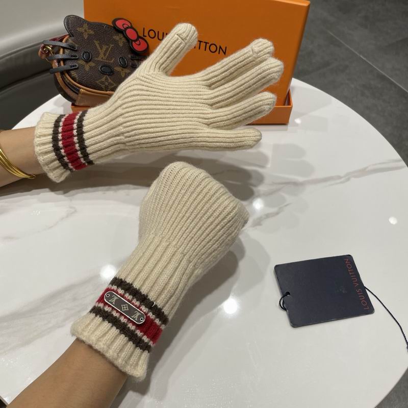 LV gloves 44 (11)