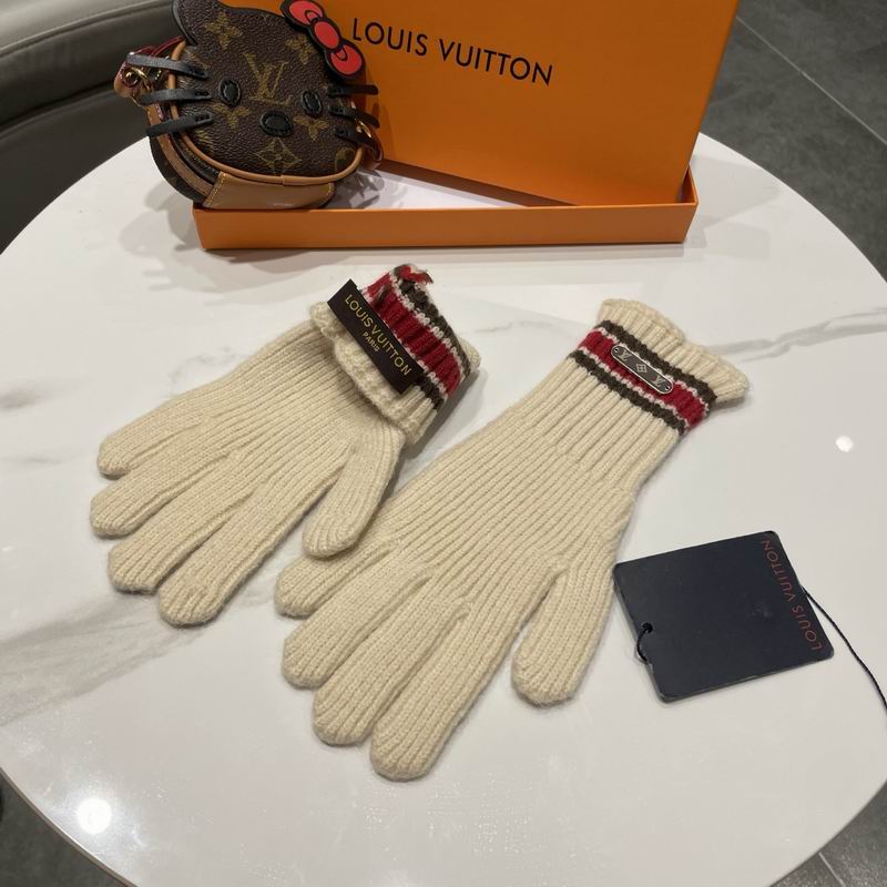 LV gloves 44 (16)
