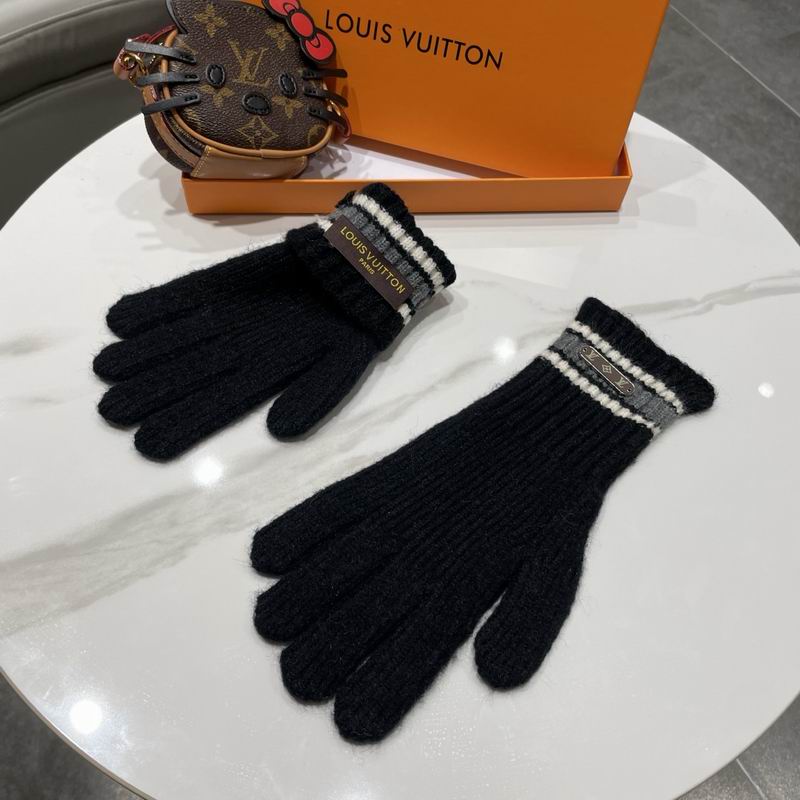 LV gloves 44 (20)