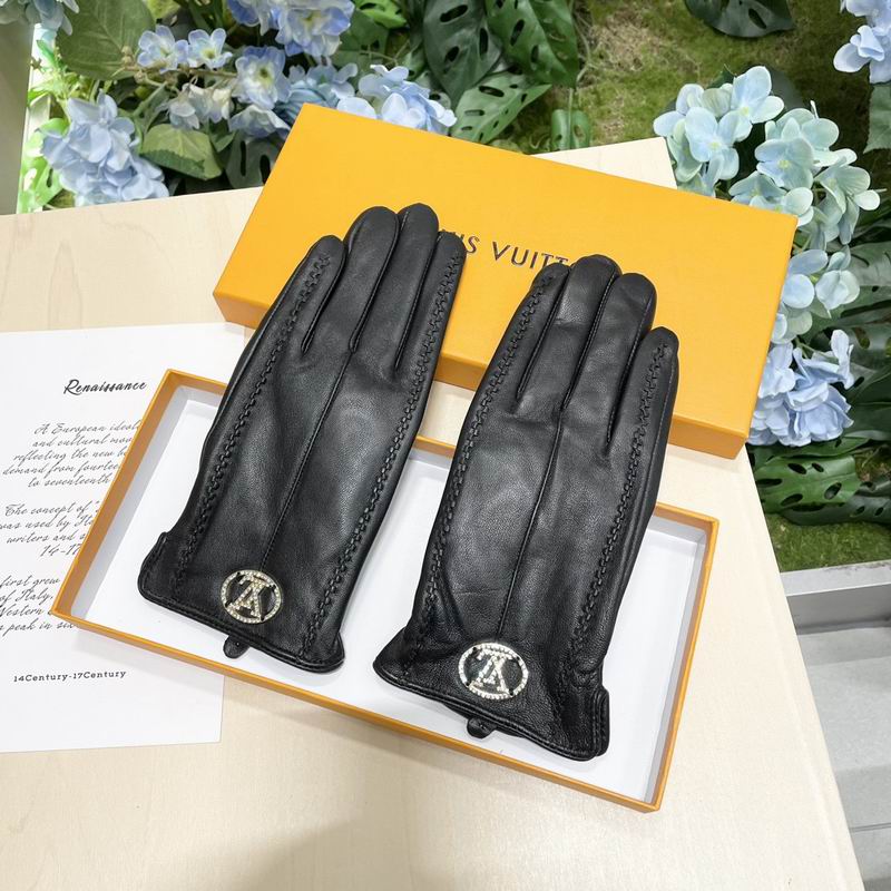 LV gloves 45 (5)