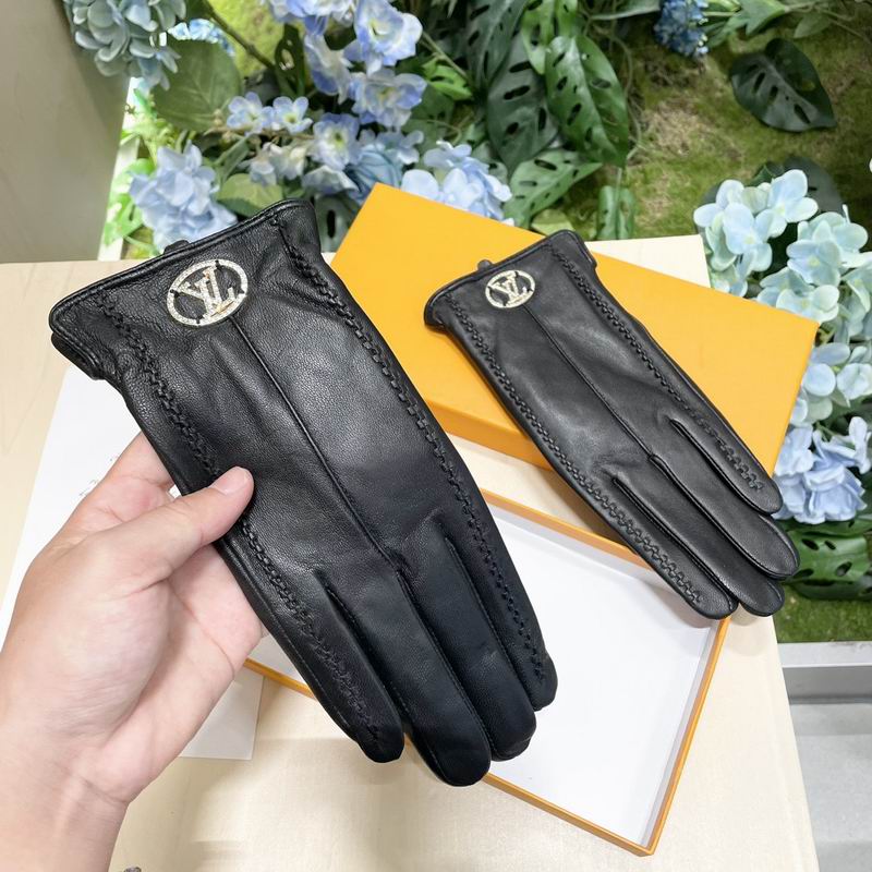 LV gloves 45 (7)
