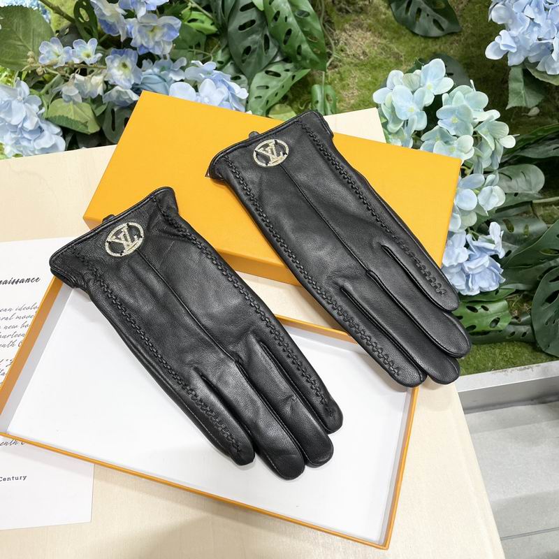 LV gloves 45 (9)