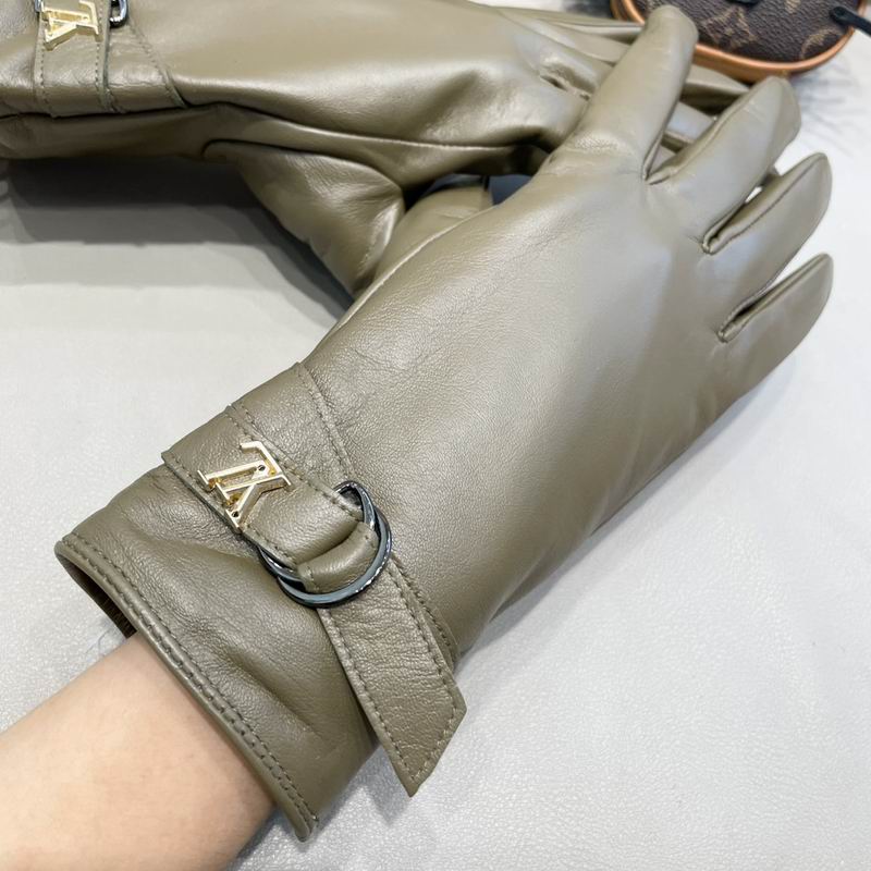 LV gloves M L 43 (3)