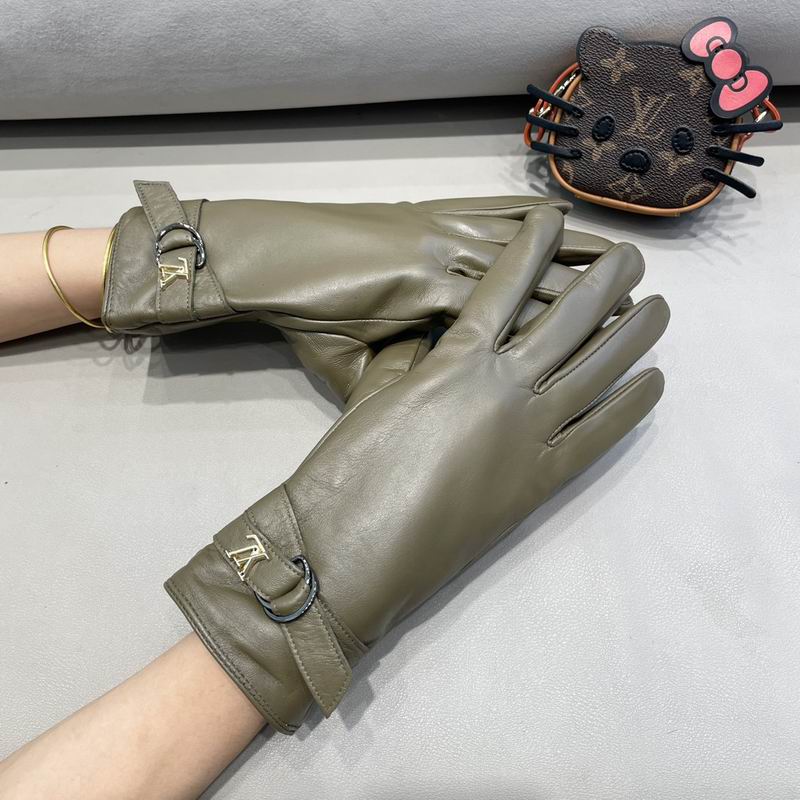 LV gloves M L 43 (4)