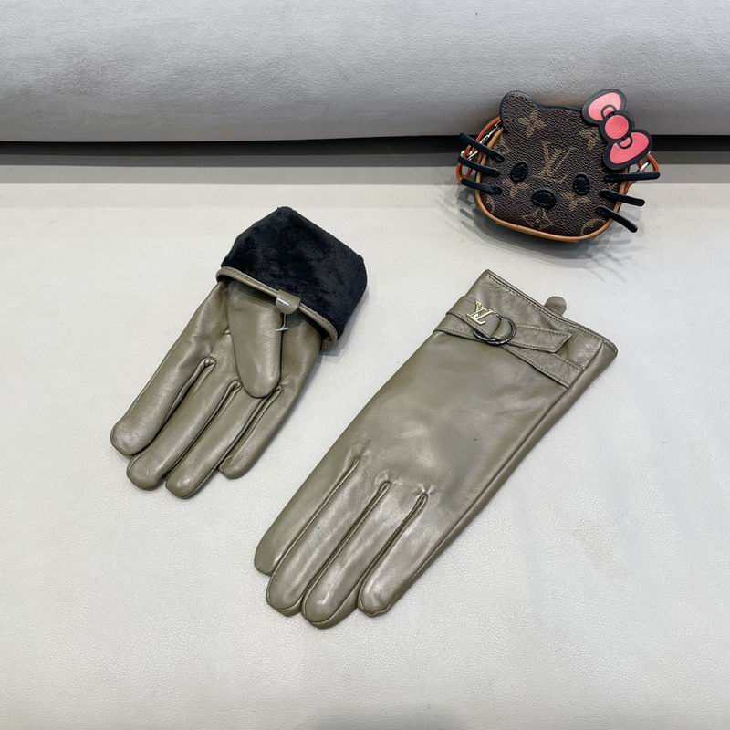 LV gloves M L 43 (7)