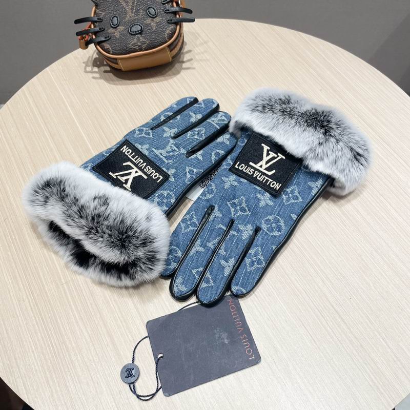 LV gloves M L 50 (1)