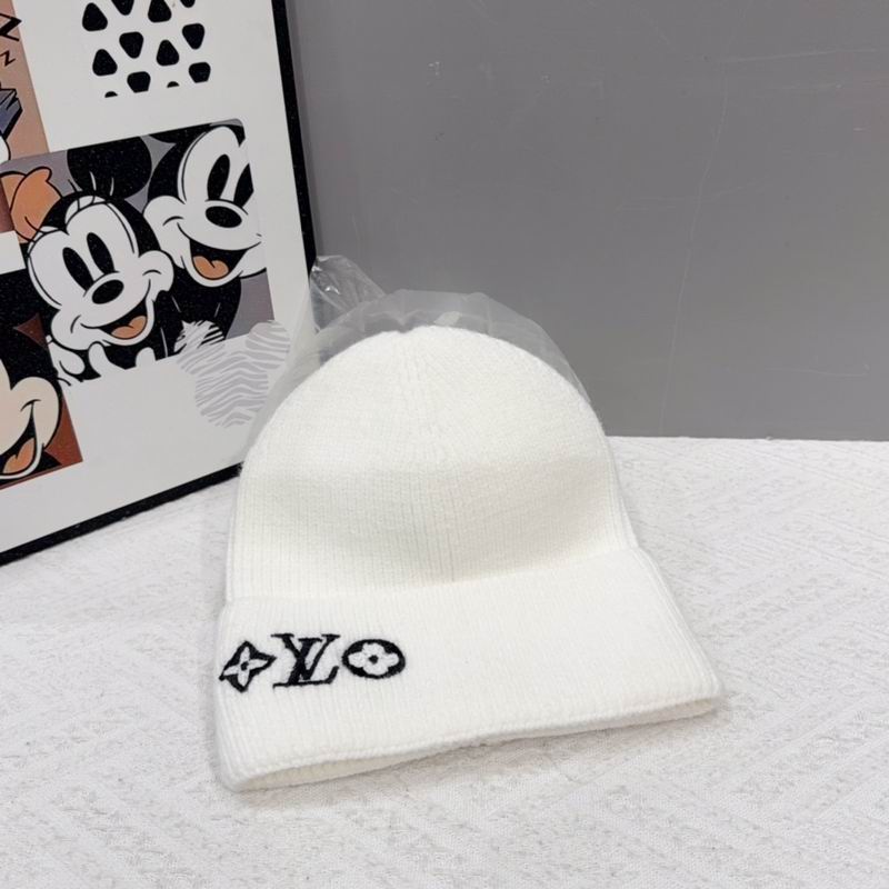 LV hat (125)