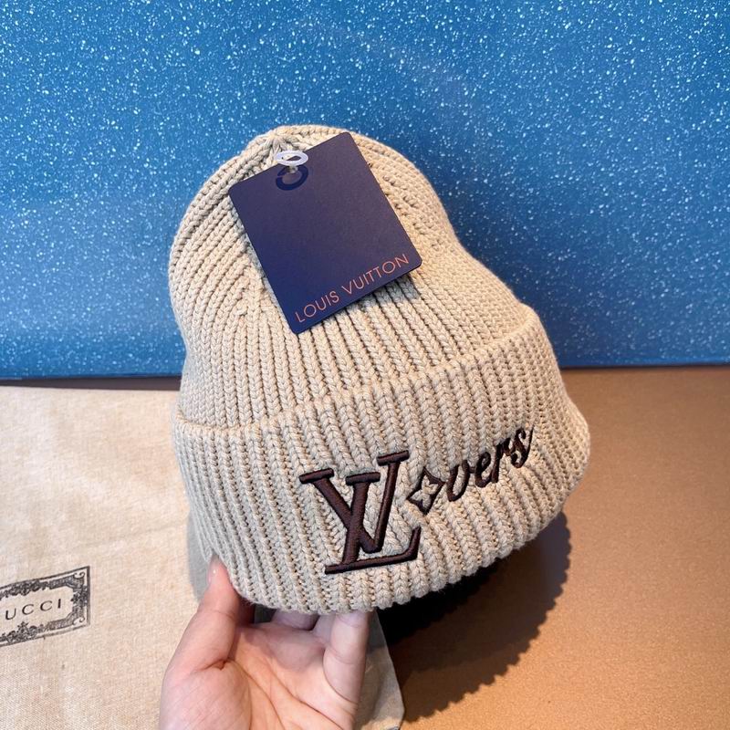 LV hat (1360)
