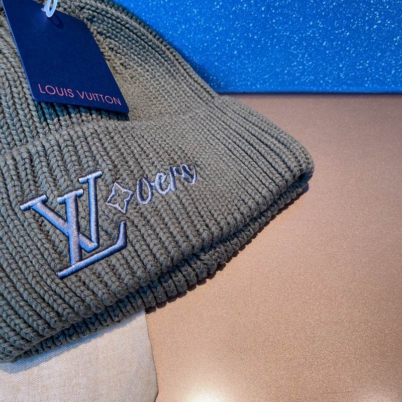 LV hat (1372)