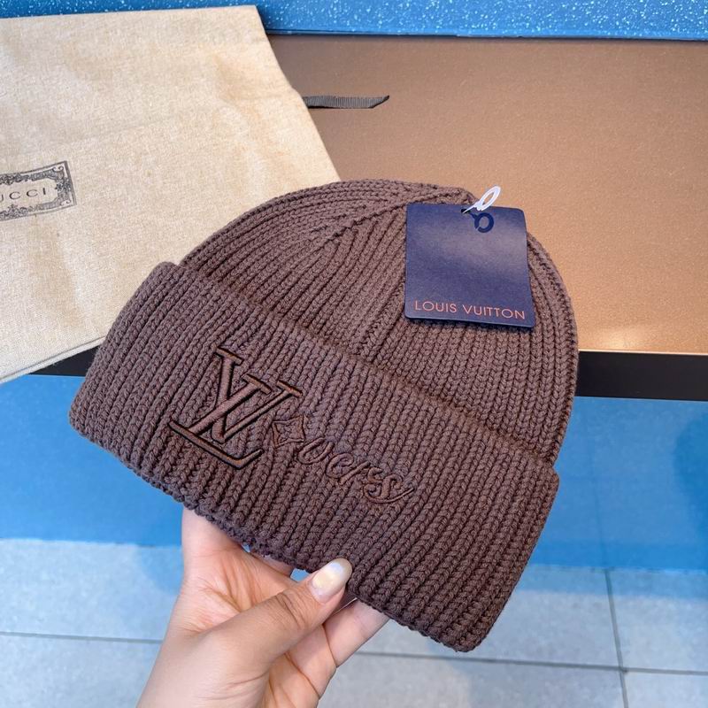 LV hat (1382)