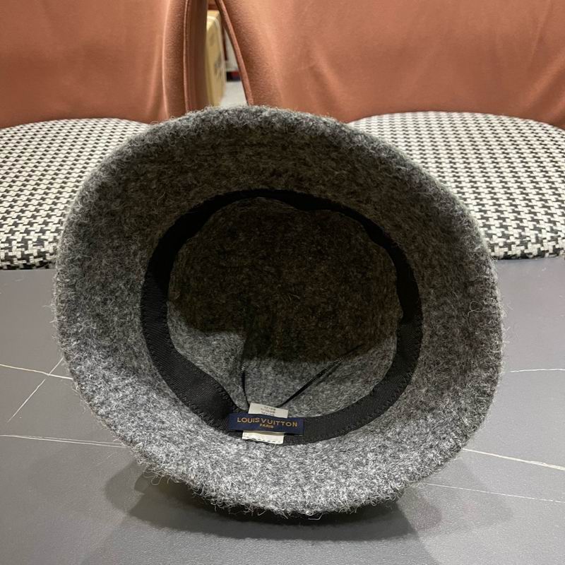 LV hat (247)