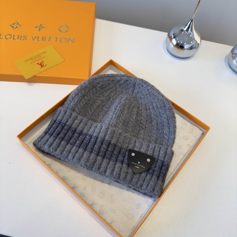 LV hat (304)