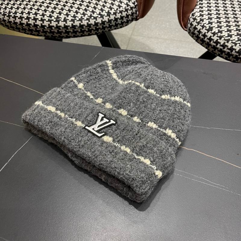 LV hat (308)