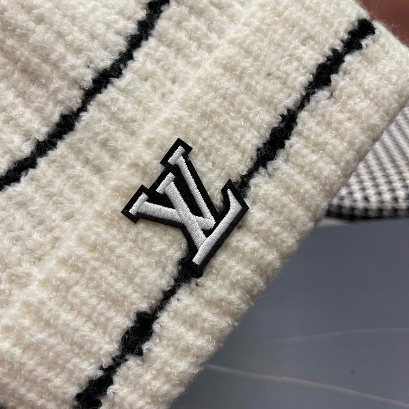 LV hat (312)