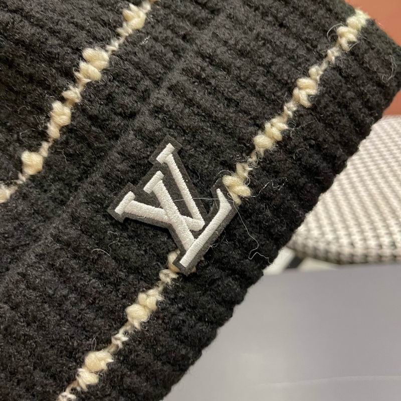 LV hat (334)