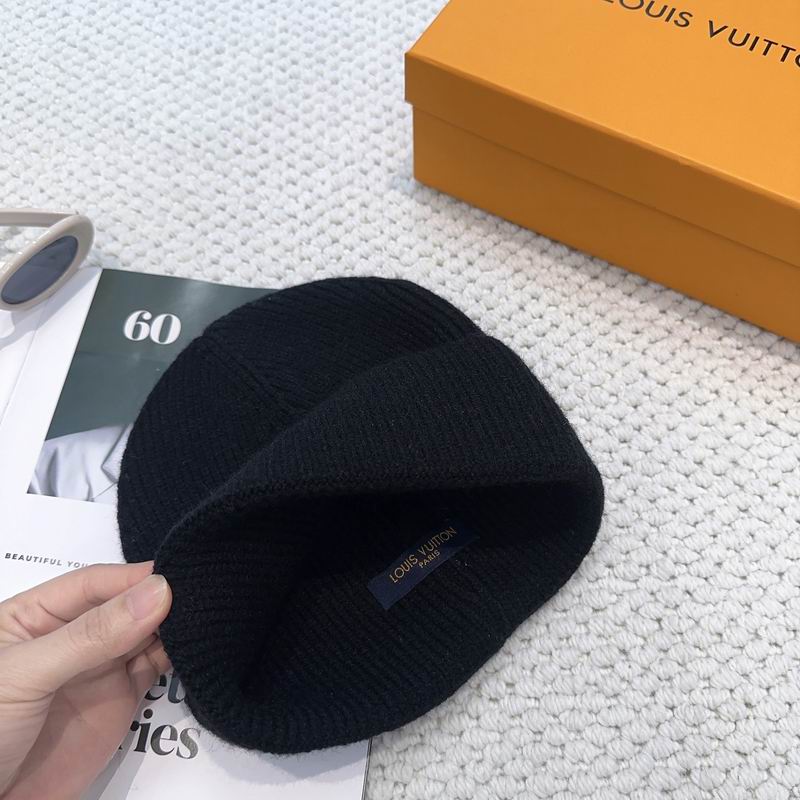 LV hat (414)