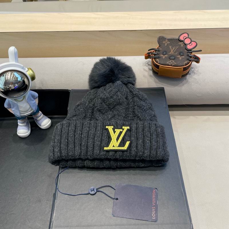LV hat (428)