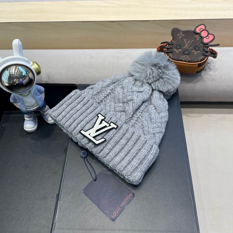 LV hat (436)