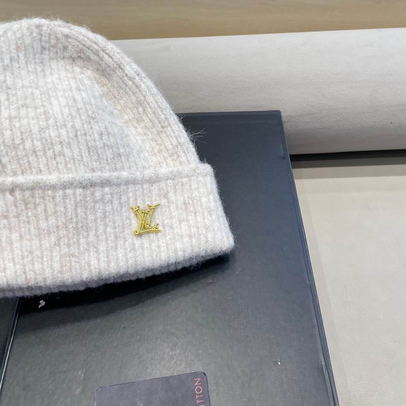 LV hat (534)