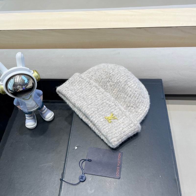 LV hat (553)