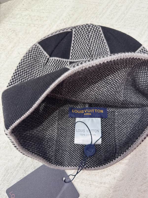 LV hat (83)