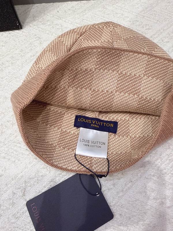 LV hat (88)