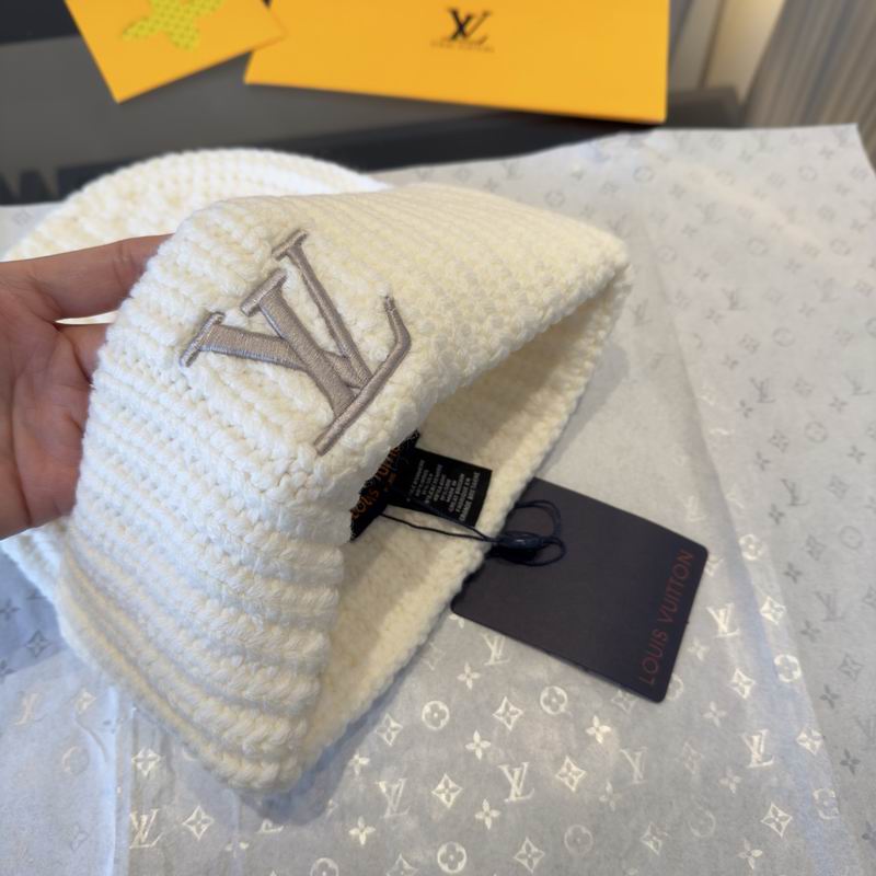 LV hat dx (12)