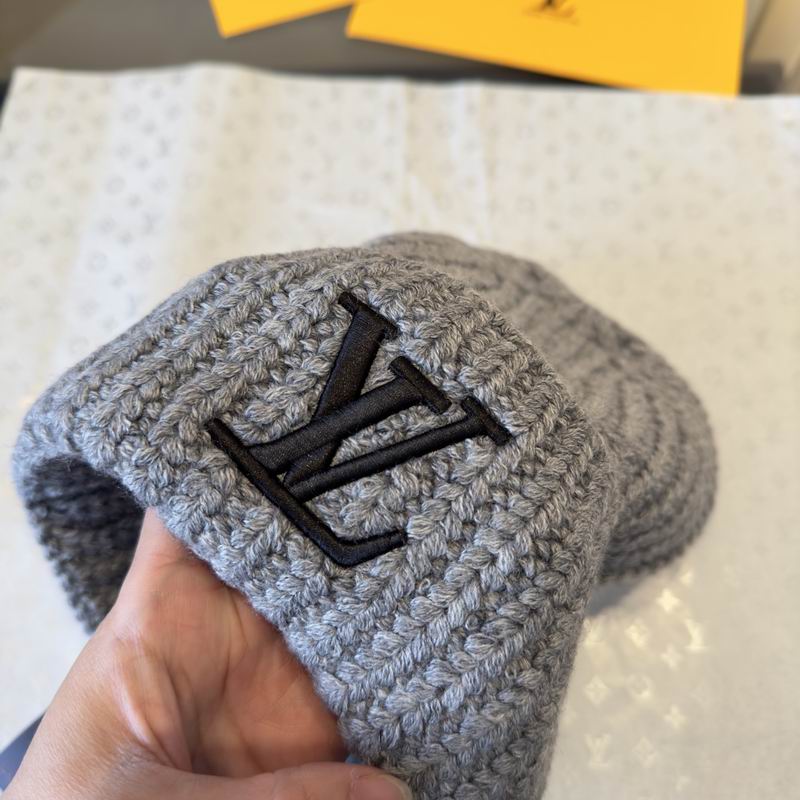 LV hat dx (28)