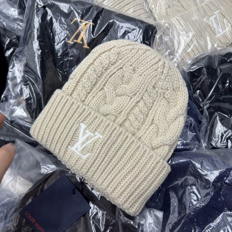 LV hat dx (31)