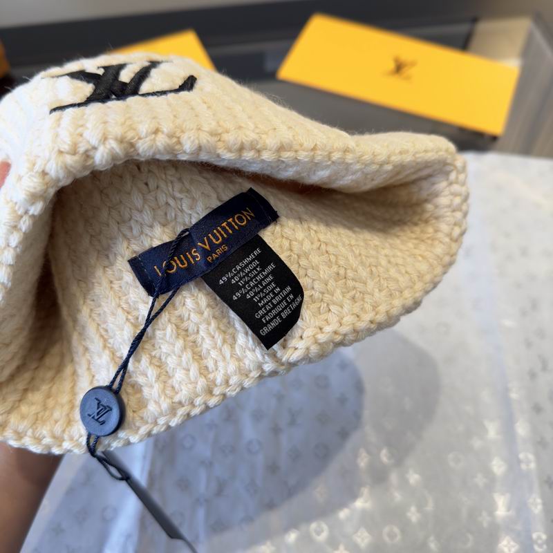 LV hat dx (35)