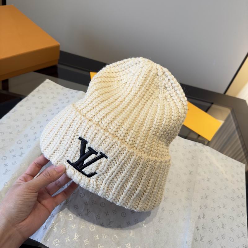 LV hat dx (39)