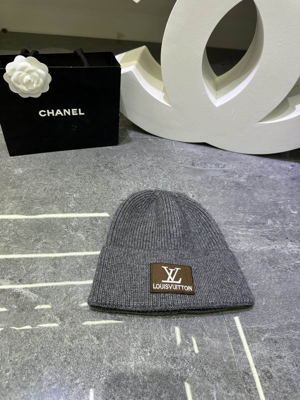 LV hat dx (460)