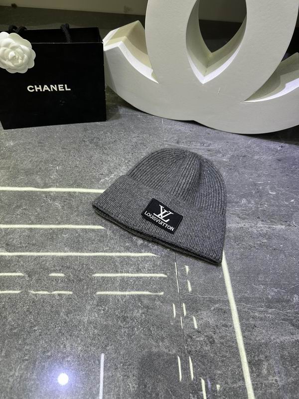 LV hat dx (469)
