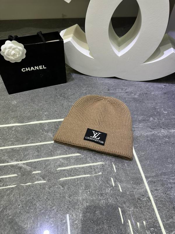 LV hat dx (470)