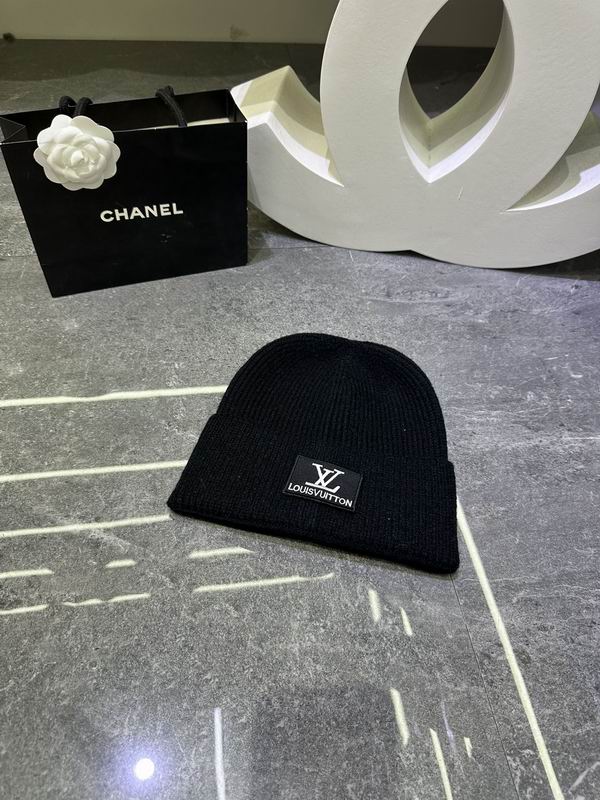 LV hat dx (473)