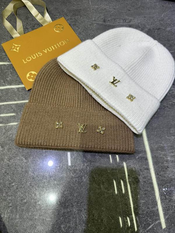 LV hat dx (523)