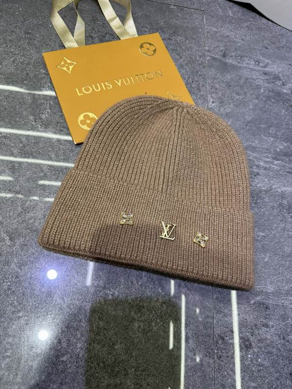 LV hat dx (527)