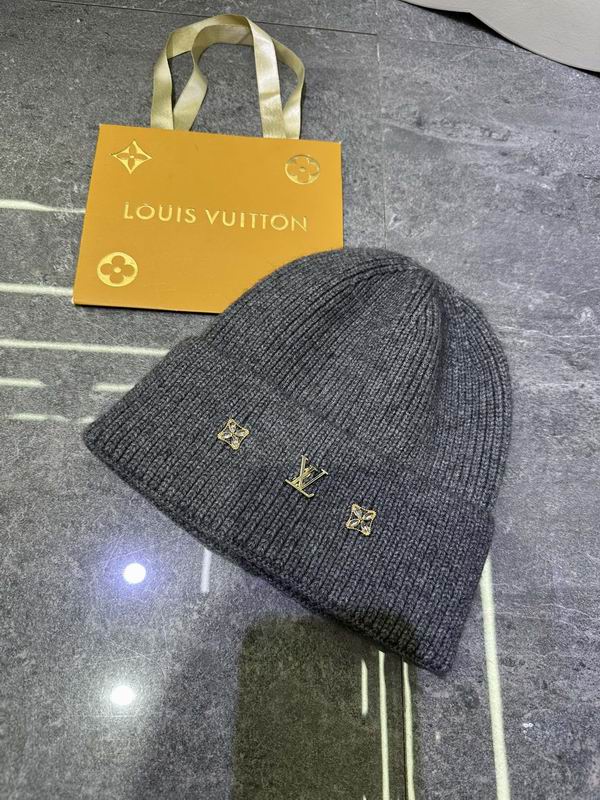 LV hat dx (530)