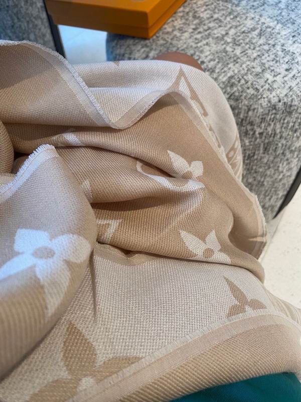 LV scarf 200X70cm 70%羊毛30%真丝 E14 (10)