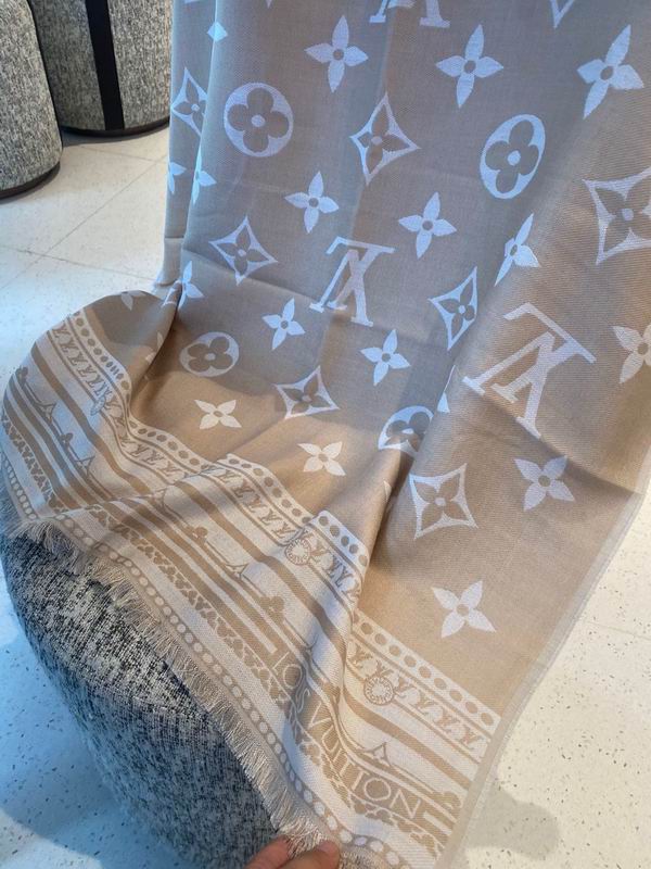 LV scarf 200X70cm 70%羊毛30%真丝 E14 (13)