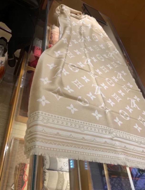 LV scarf 200X70cm 70%羊毛30%真丝 E14 (16)